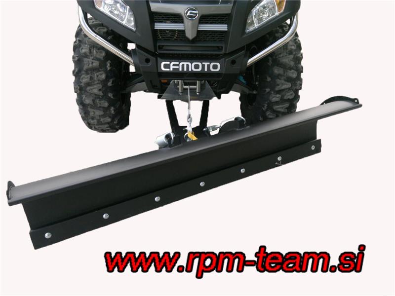 SNEŽNI PLUG CFMOTO 150cm UTV800 Z MONTAŽNO PLOŠČO,NOSILCEM IN GUMO NA DESKI